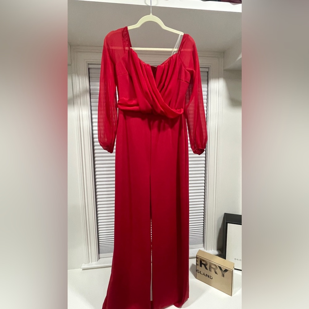 Stunning red jumpsuit♥️brand new♥️with tag 🎁
